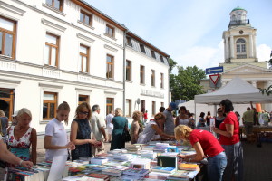 Gramatu svetki_biblioteka